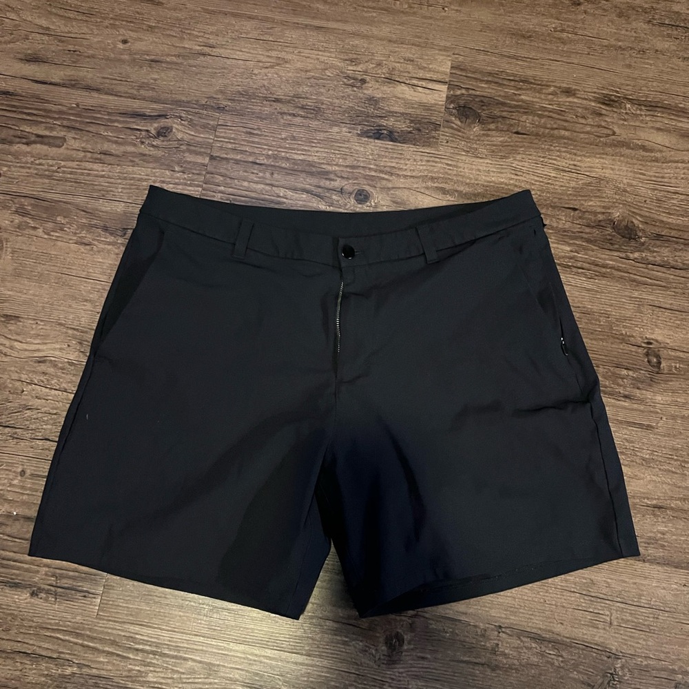 Lululemon Black Khaki Short